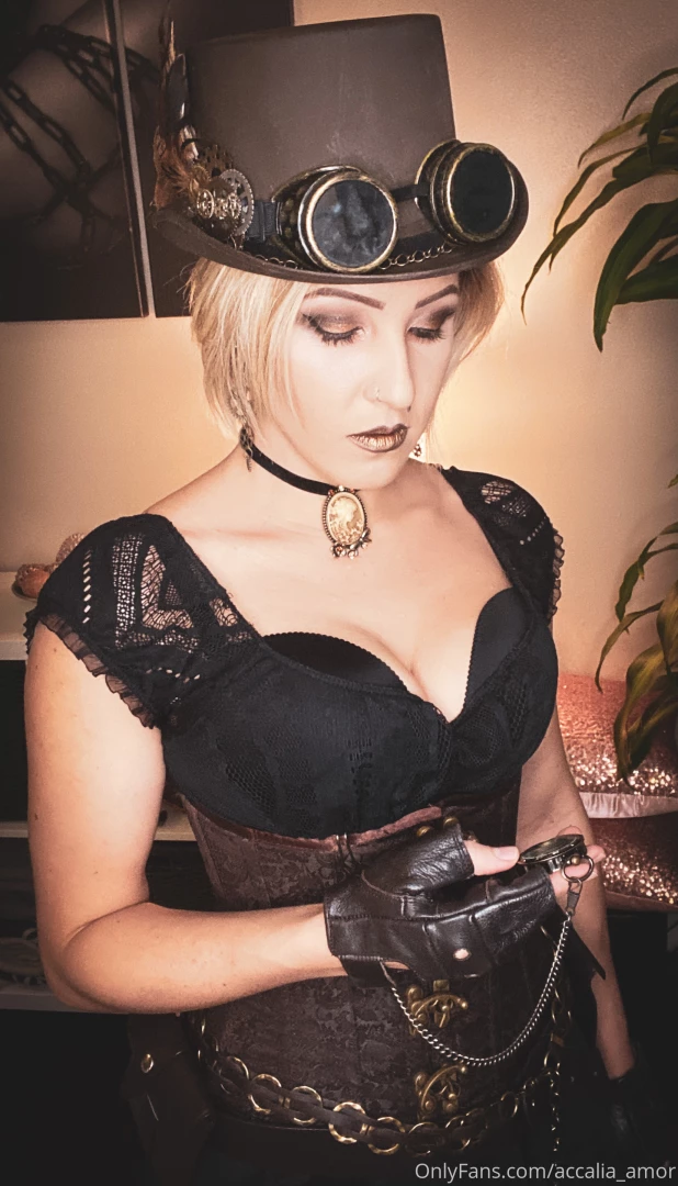 This is my steampunk costume i started putting together years ago and part 3 