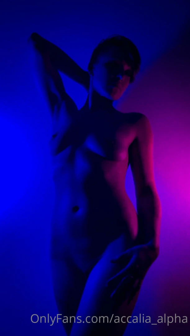 Got inspired by another creator and did a shoot with some fun colored part 3 