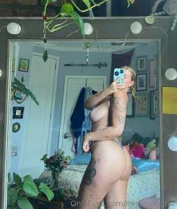 Missed national gf day but would you wife me up