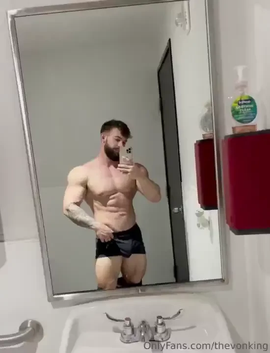 Yoooooo guys just finished up at the gym i m gonna be doing a birthday 