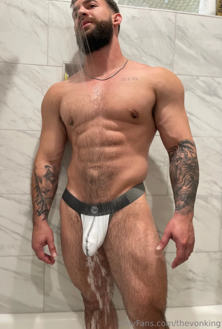 Waiting for you to hop in message me wet for the full video part 3 