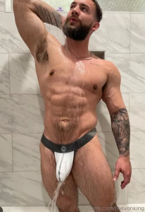 Waiting for you to hop in message me wet for the full video