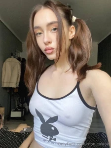 Free only for 14 subs this cutie is online and horny show her some part 25