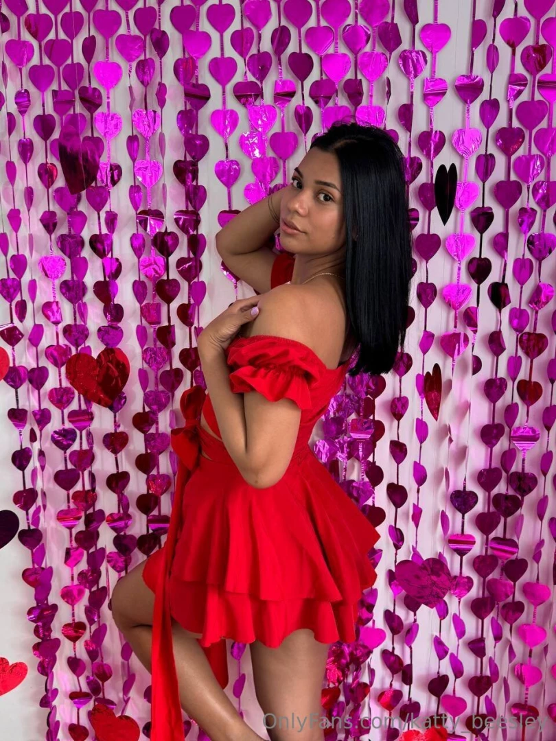 Happy valentines day i m sure you ll be happy about my present 