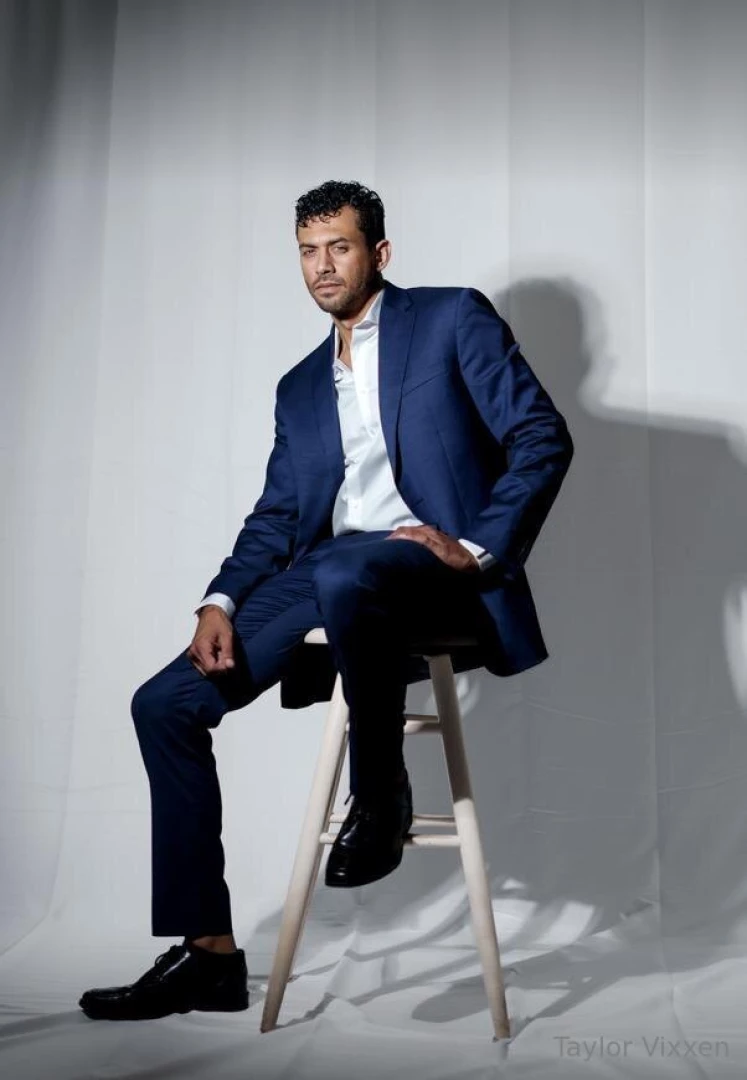 The internets favorite big dick daddy bbc star alex jones just made 