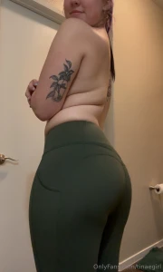 Tis the season for leggings part 3