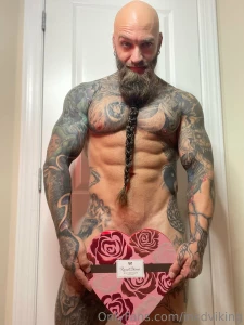 Happy valentine s day which one do you like better