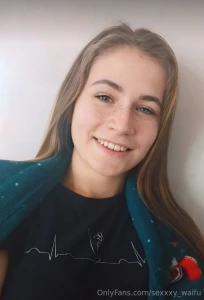 Honeyfoxvip is wet right now busty babe honeyfoxvip honeyfoxvip loves part 11