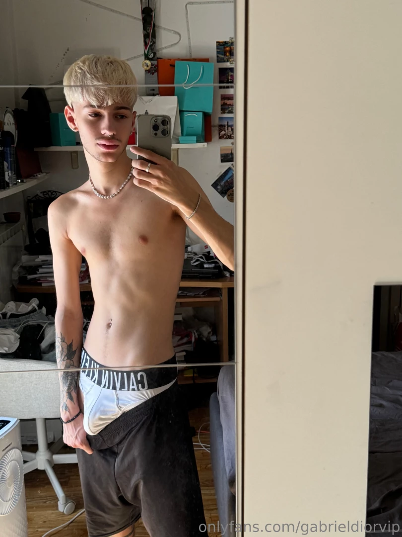 I m waiting for you sweetie 