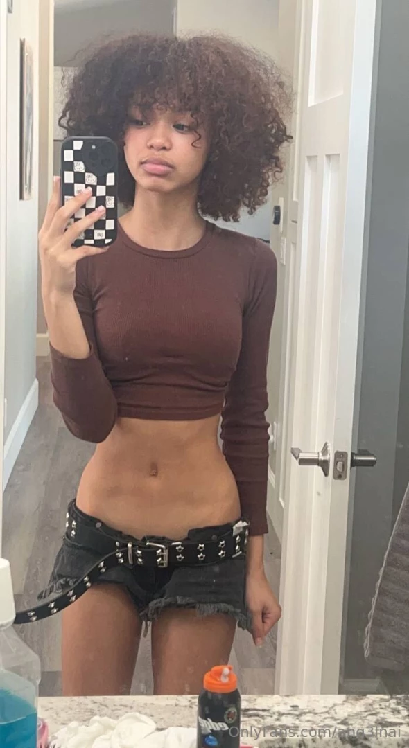 Mandatory mirror selfie part 1 