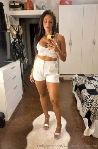 Hi darling this elegant woman is looking for a boyfriend would you be