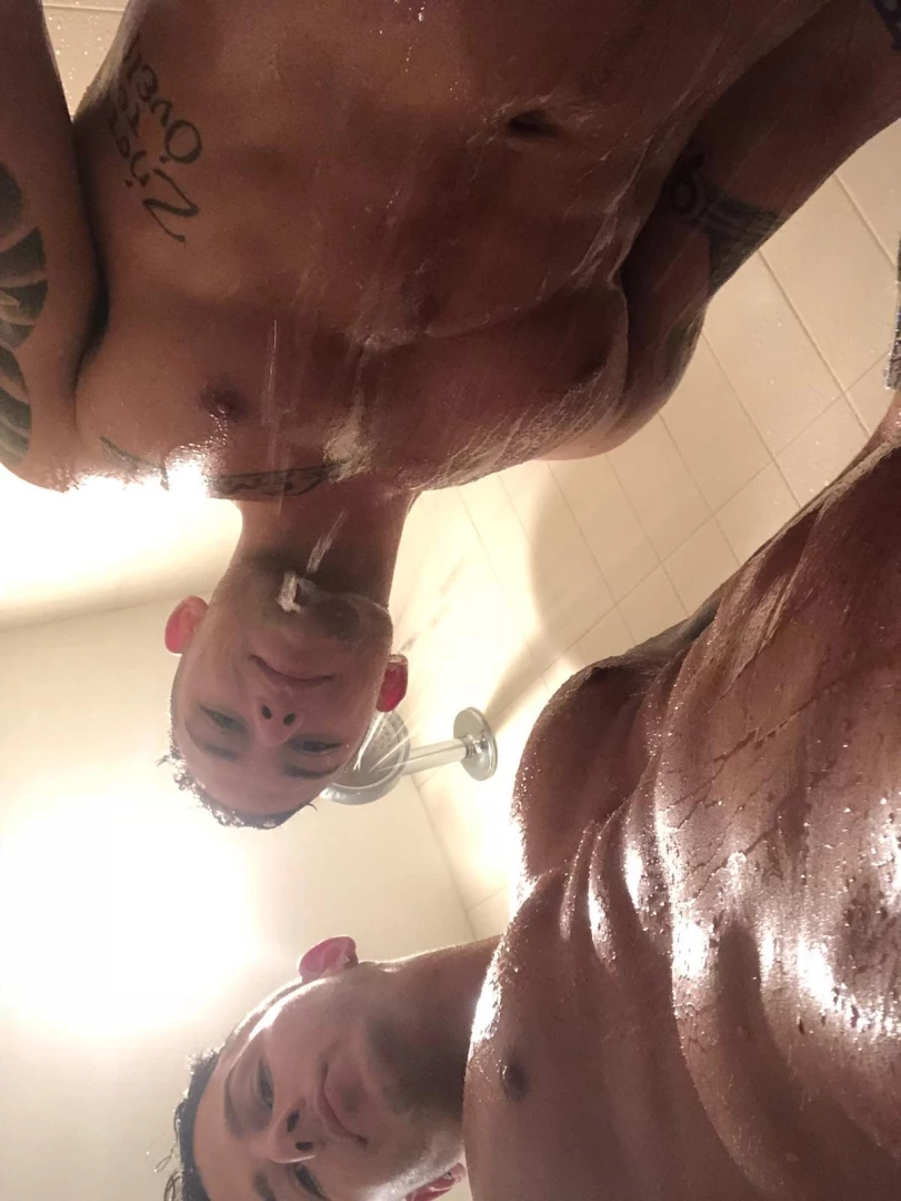 I love when he gets my back 