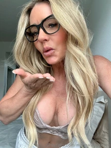 Hugs and kisses part 7