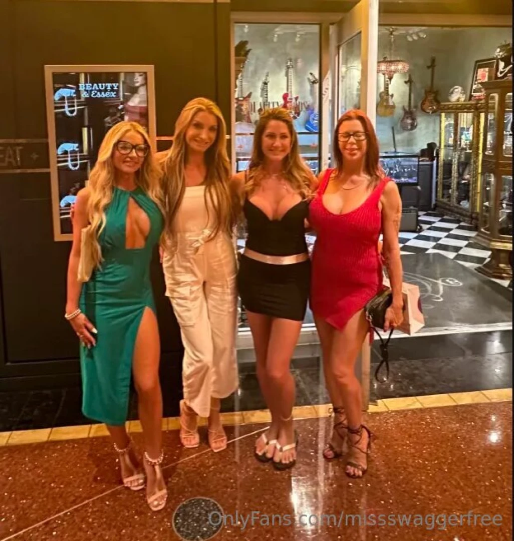 Last night was so fun with these amazing and sexy girls part 1 