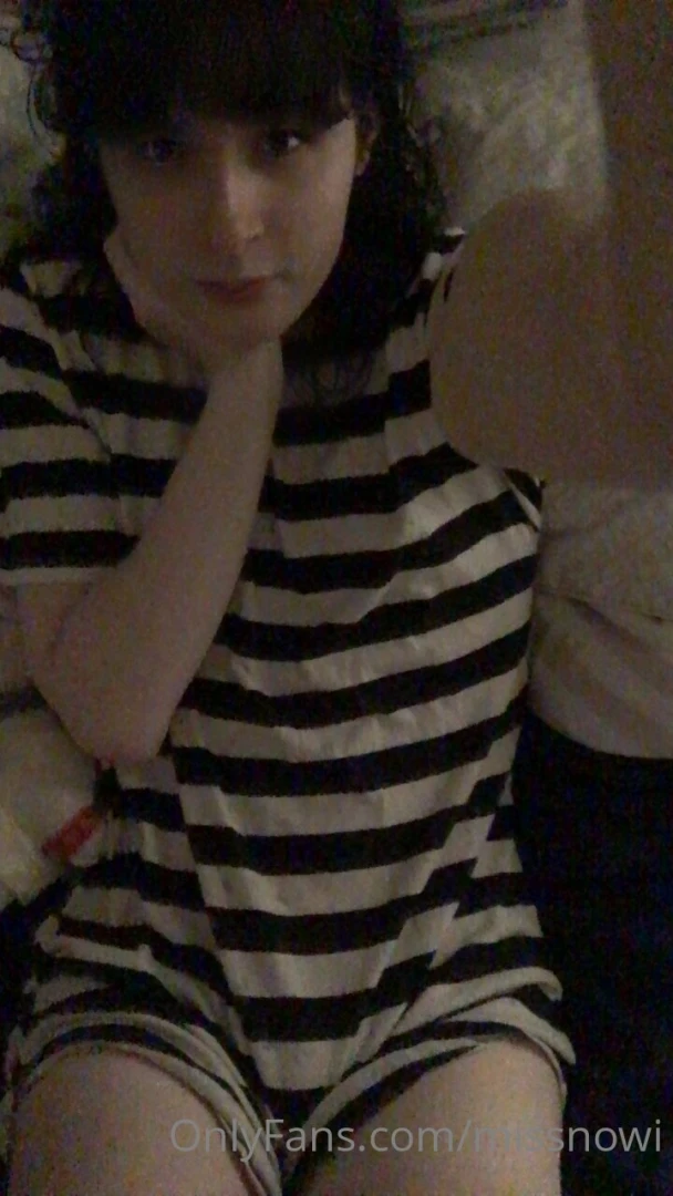 If i were your gf would you let me wear your shirts as pajamas part 2 