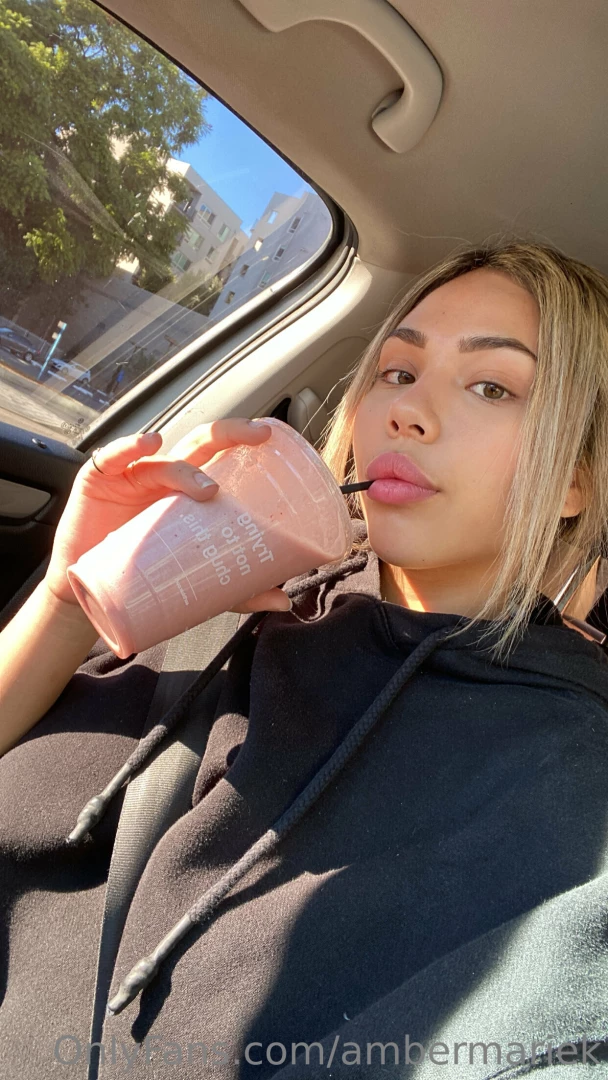 Just got a smoothie but omg i finally got my account back 