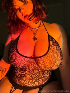 The extended collection of photos in this set def need to fuck myself part 1