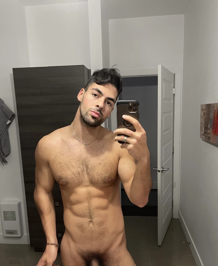 Wanting to be famous til they realize the price of fame brings close 