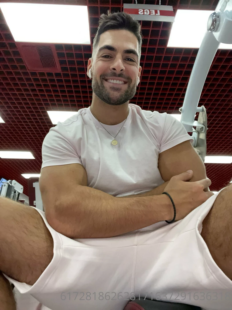 Would you let me spot you in the gym 