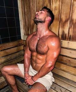 Looking like a glazed donut in here