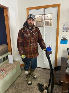 Does crow deserve a blowjob for shoveling the driveway