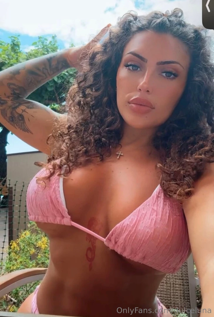 Wyd if you saw me at the beach 