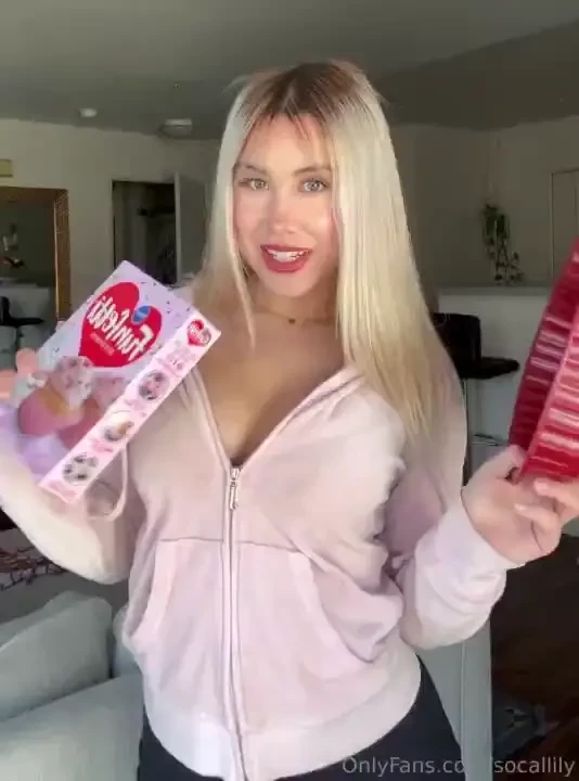 Happy valentine s day one of my favorite days of the year send me a dm 