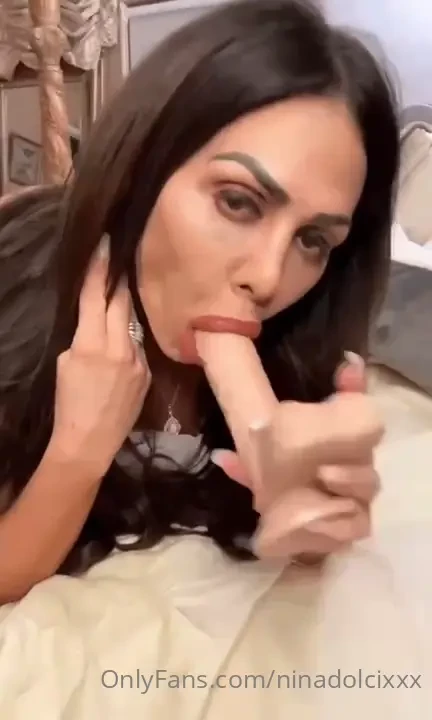 Would you kiss me before or after a sloppy blowjob 