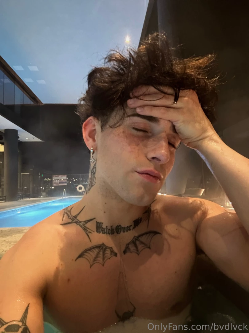 Swipe for a kiss part 19 