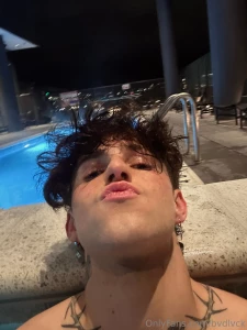 Swipe for a kiss part 18