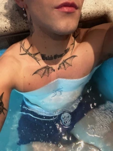 Swipe for a kiss part 16