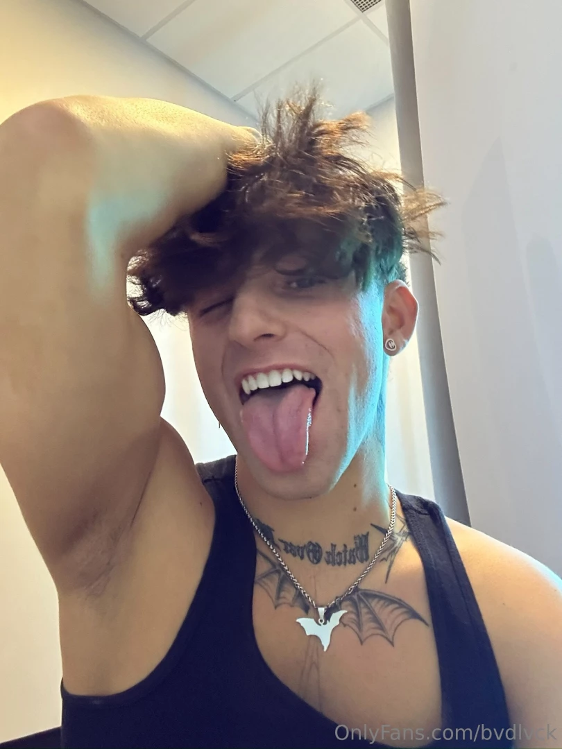 Swipe for a lick part 1 