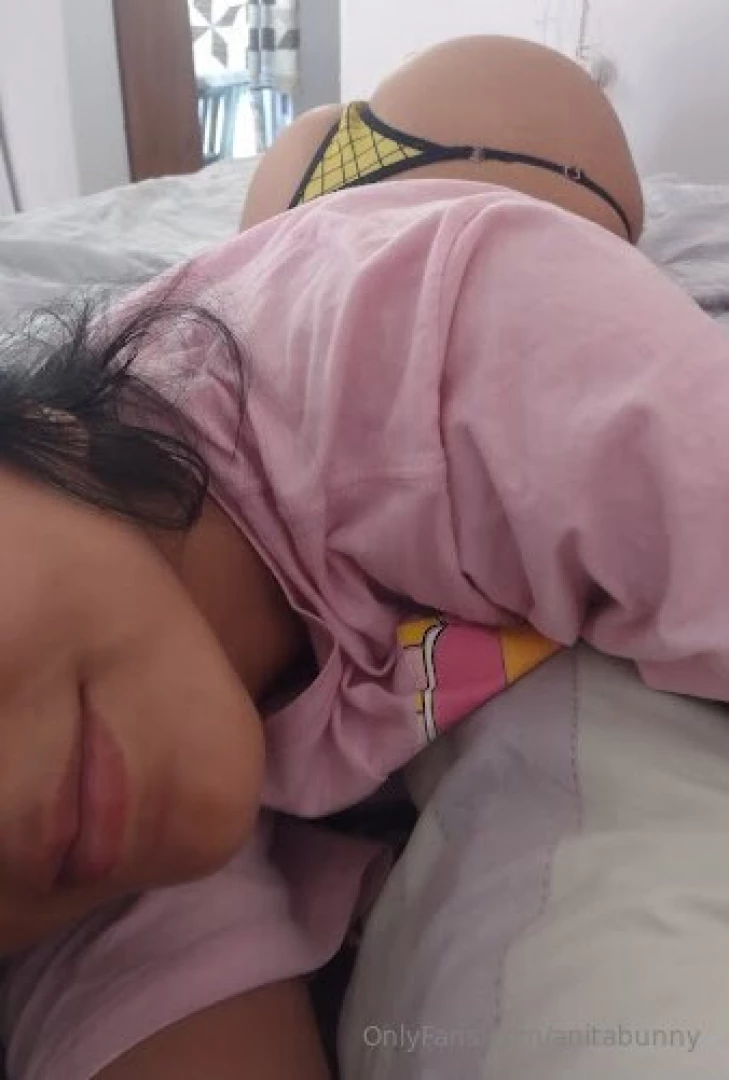 Good night darling can you help me take off my clothes 