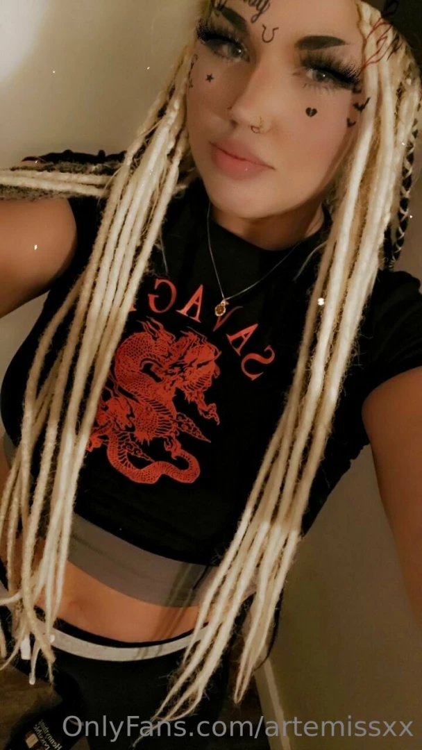 Just me tonight hanging out with my friends tips tonight gets you 