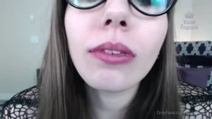 Soul sucker teeth mouth fetish violet the soul sucker bares her teeth