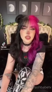 Follow and spam my tiktok with likes and comments if u love me