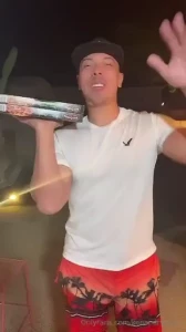 Delivering pizzas is a fun job don t you agree