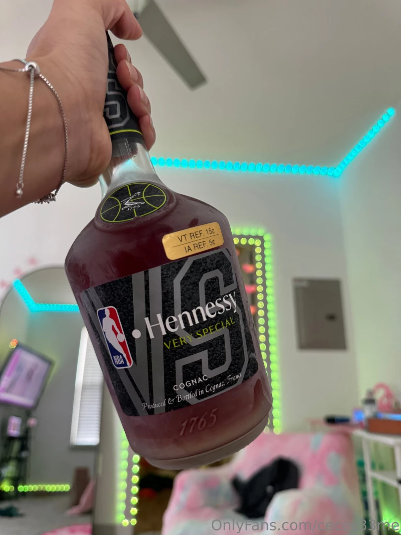 Got tha hennessyyyyyy turning up live all weekend https joinfambase 