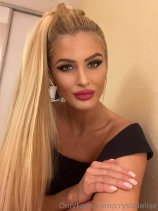 I am boreeeeeed need some attention