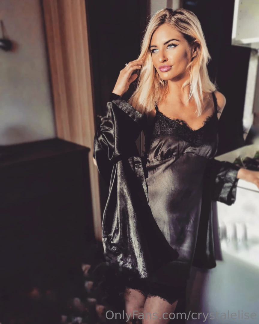 Soo i heard hmm you like to play heloo booos i am your new cleaning 