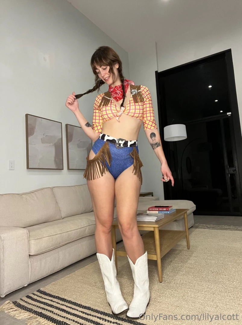 How do we feel about a little woody who gives you wood part 4 