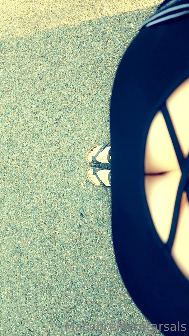 Tits and toes it s friday-eve 