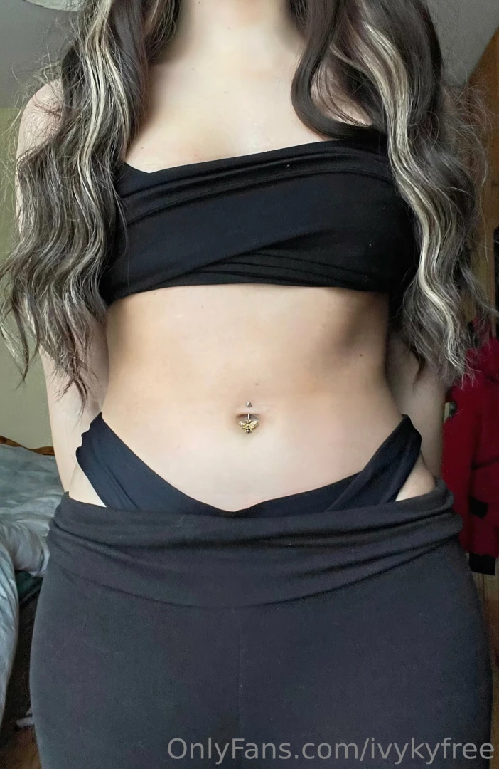 Wanna see what s underneath ivyky 