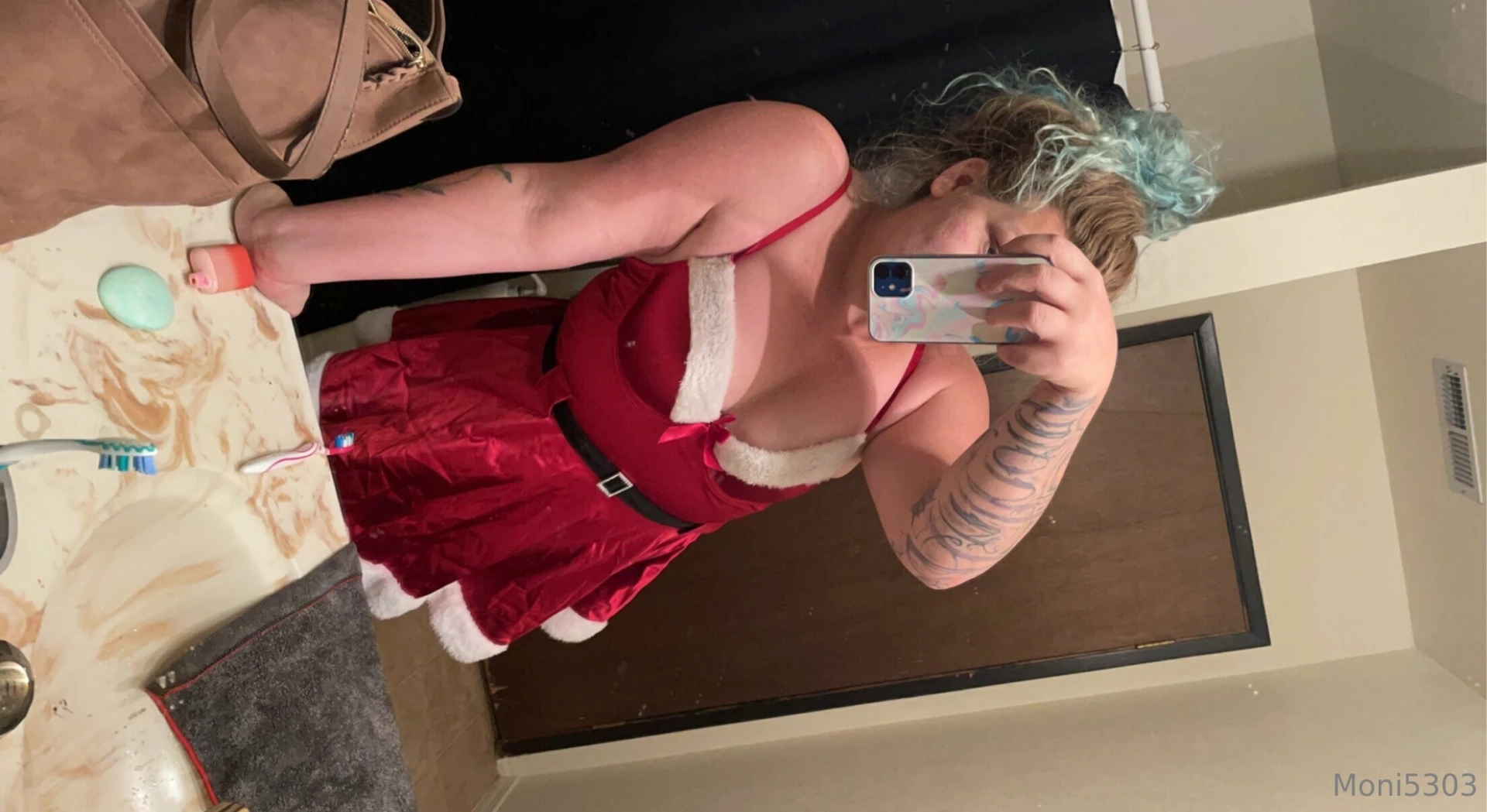 Can i pull off mrs clause part 8 