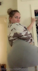 I do hate when i have to undress myself part 1