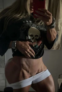 Hard and shreddddded wanna taste