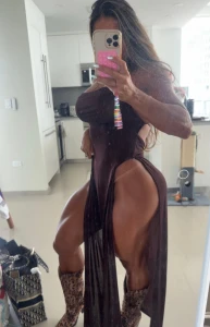 No panties no problem just went and shot some ig content peep it