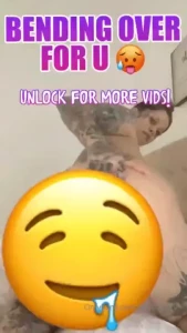 Fingering my asshole you like when i spread my ass and finger it right