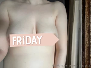 Hey loves come check me out and say hi