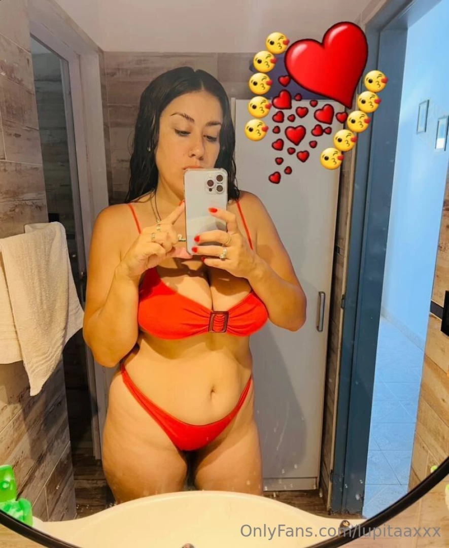 Hello love would you like to continue seeing more exclusive content 